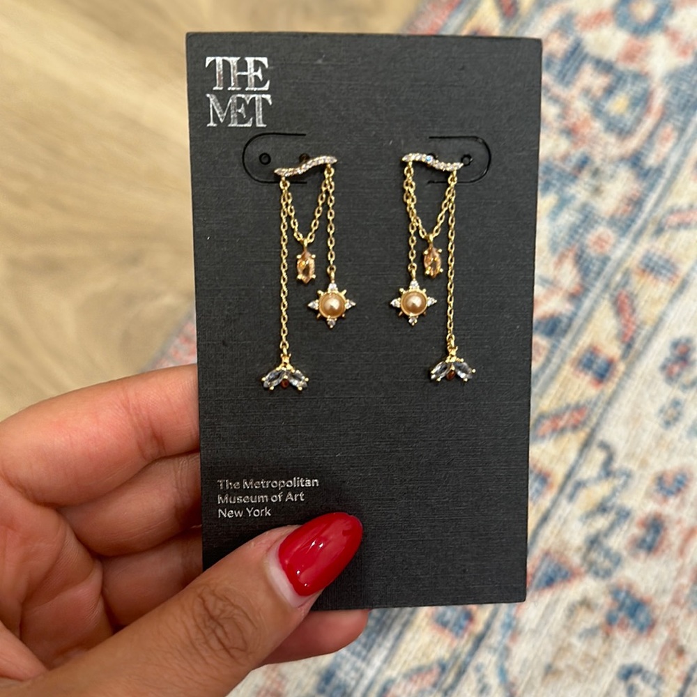 MET Earrings